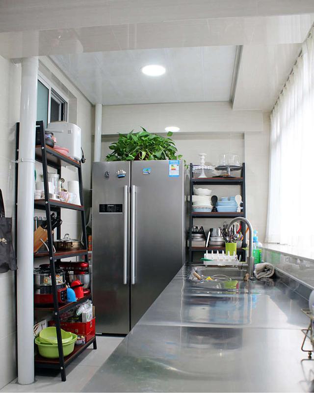 廚房不銹鋼臺面用了8年，告訴你究竟好不好，很多人都想錯了